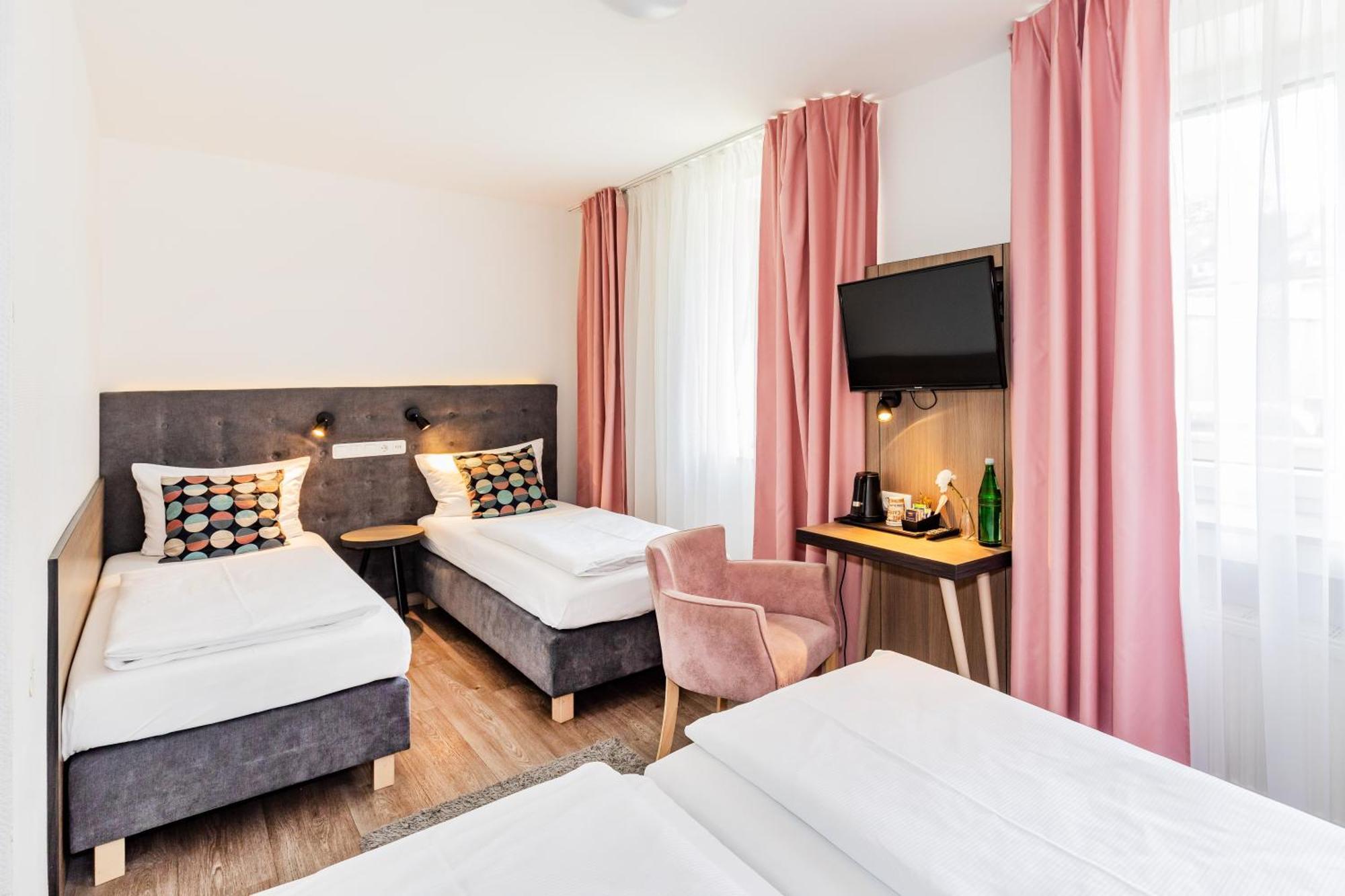 Home Hotel Dortmund Buitenkant foto