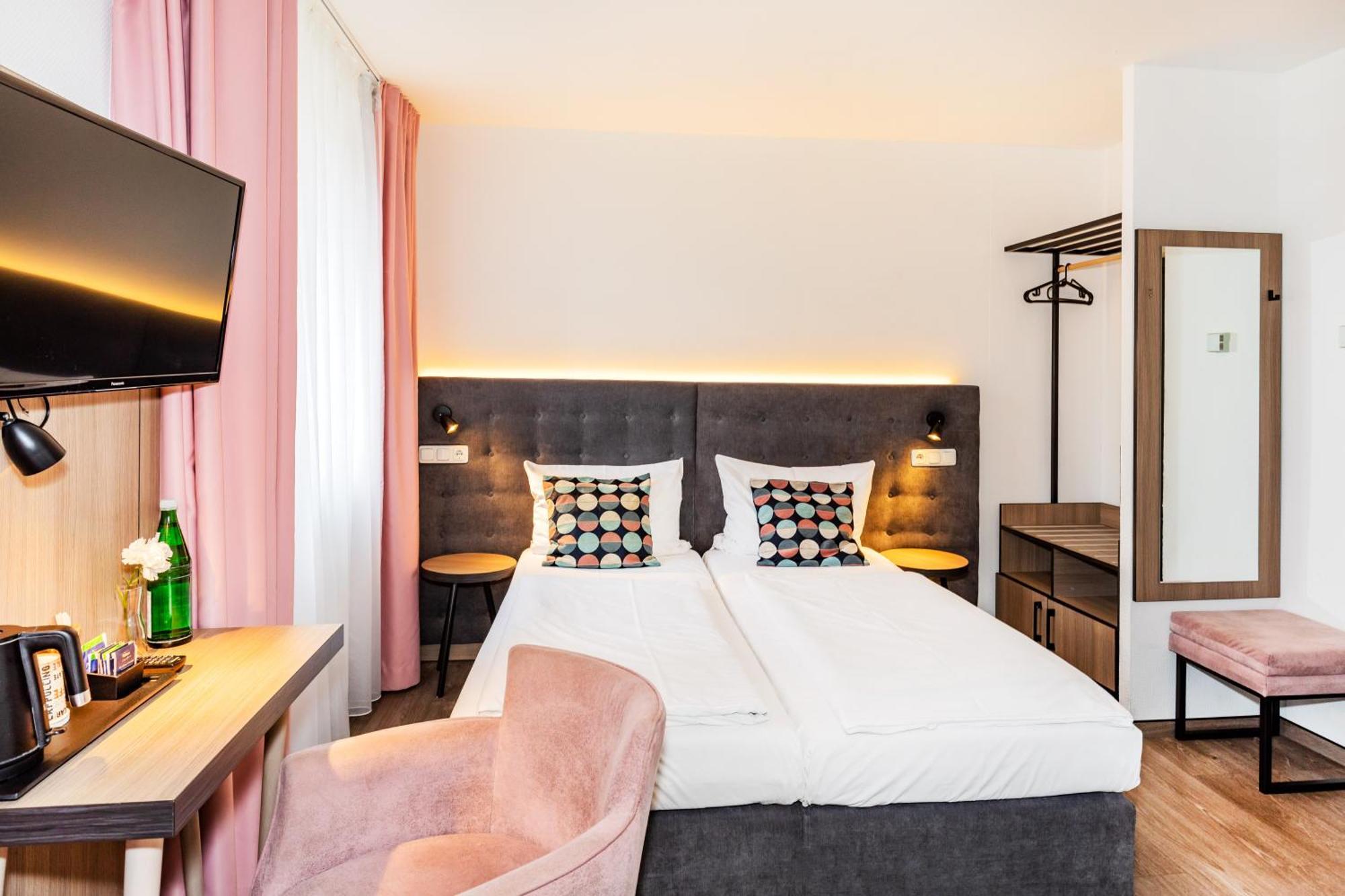 Home Hotel Dortmund Buitenkant foto